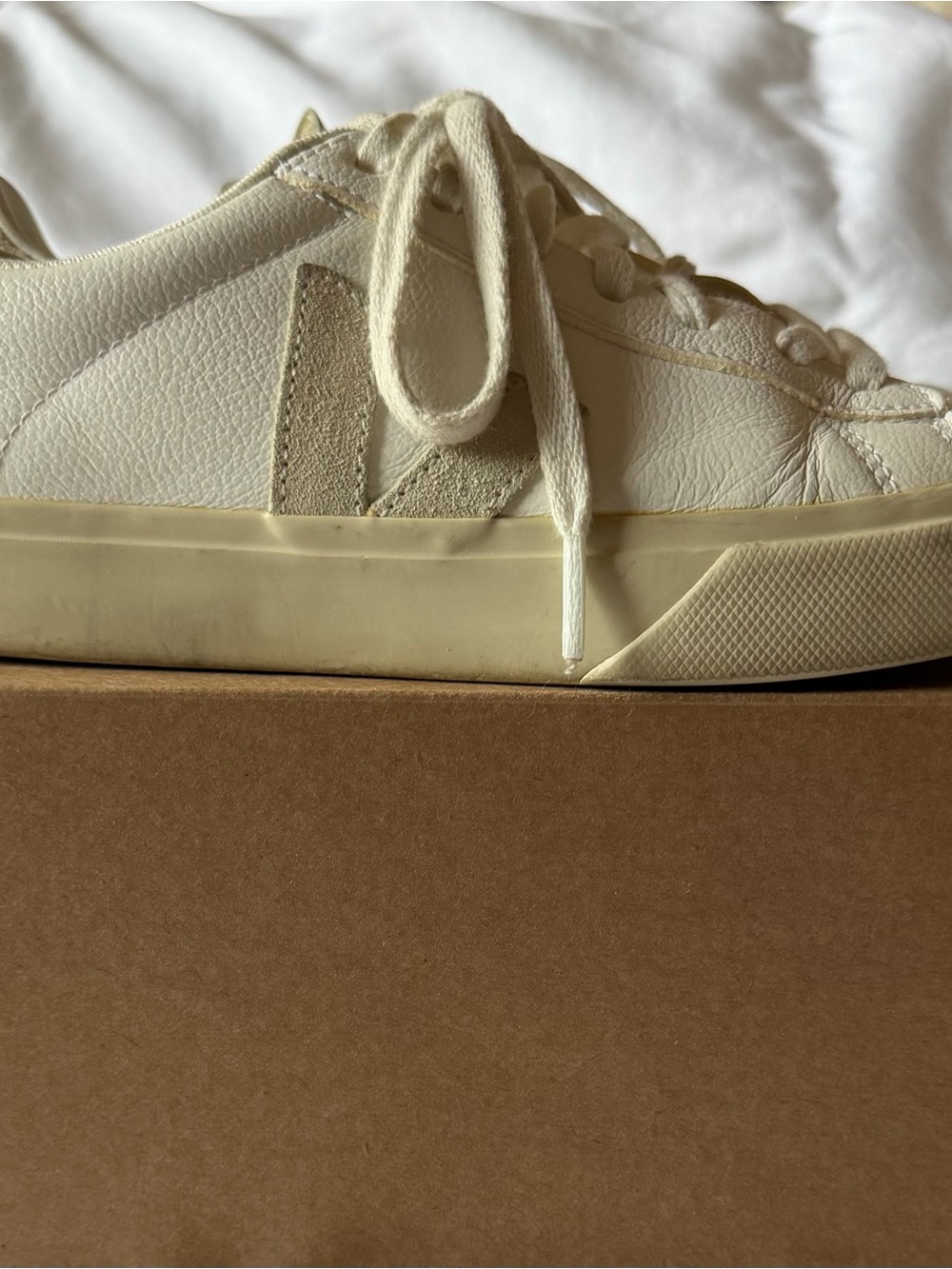 Veja Women’s Off-White/Cream Low-Top Sneakers